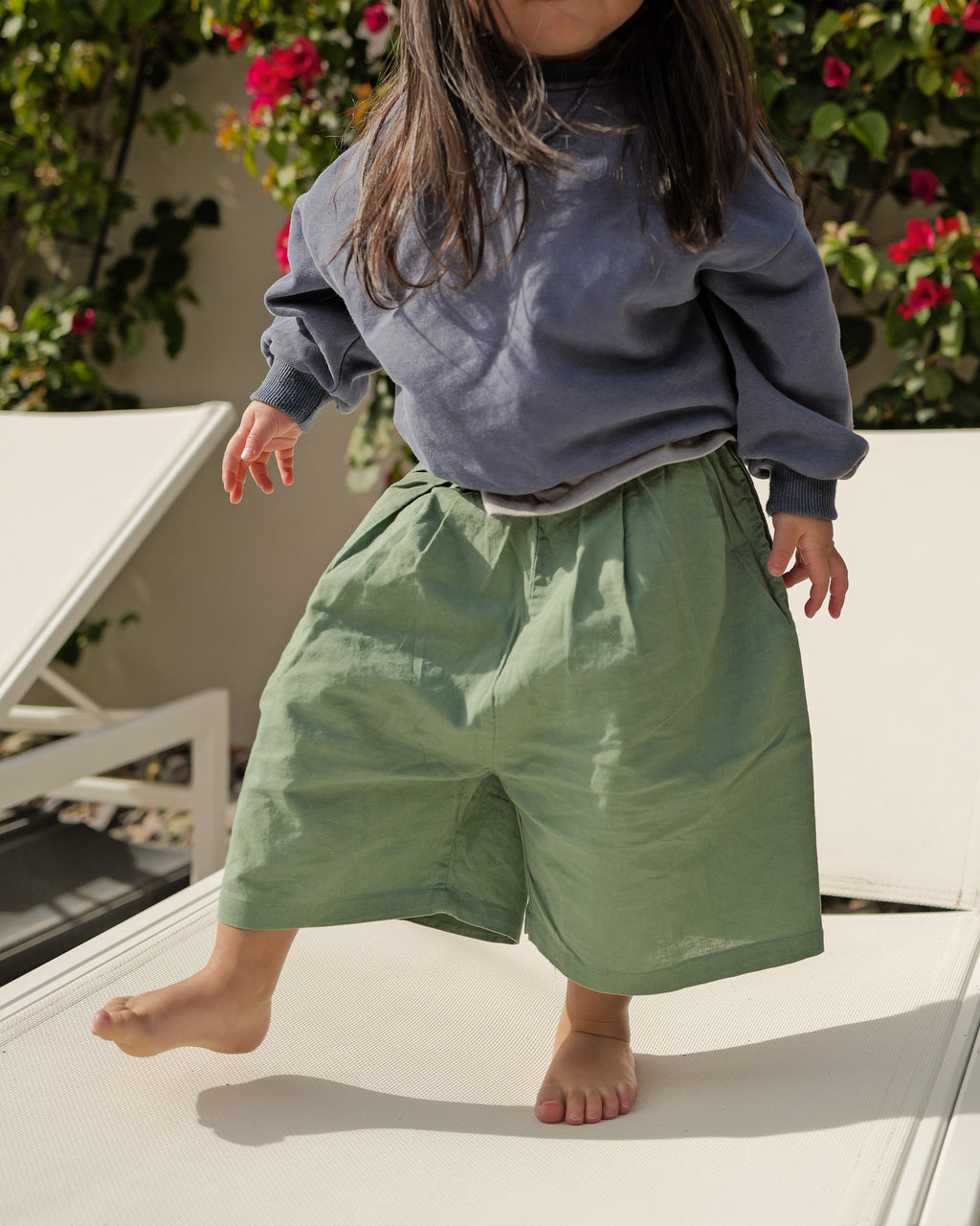 Linen Bermuda Shorts (Green)